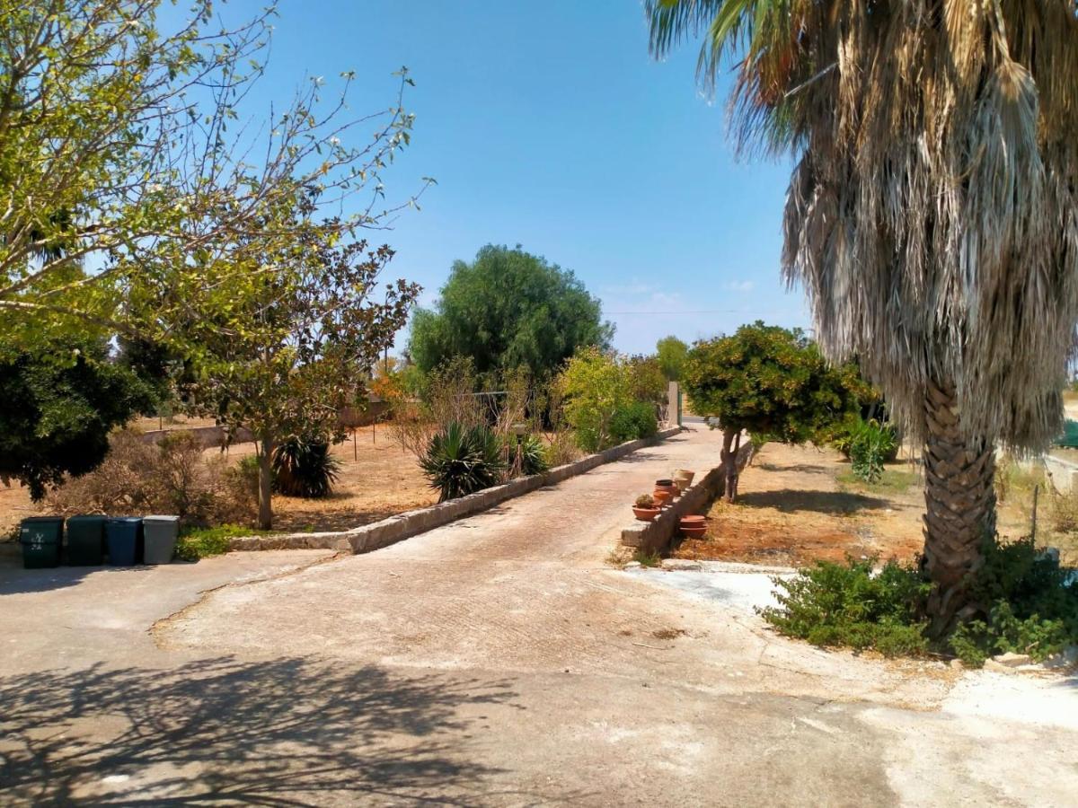 Villa rizzieddru Galatone Esterno foto